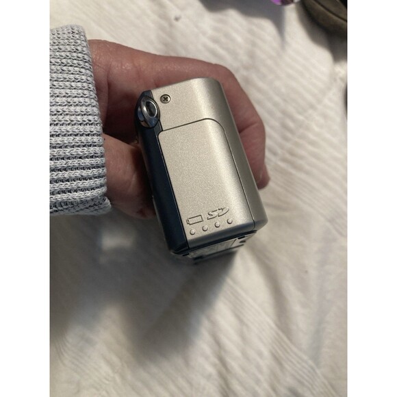 HP PhotoSmart M407 4.1MP Digital Camera Silver Not Tested PARTS ONLY - Picture 6 of 9